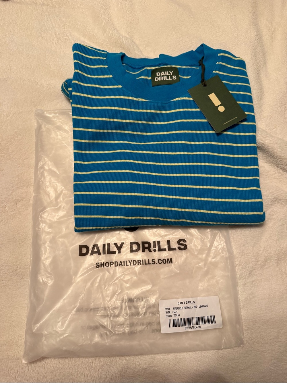 Daily Drills Oversized Thermal Tide and Lemonade M/L - Picture 3 of 4